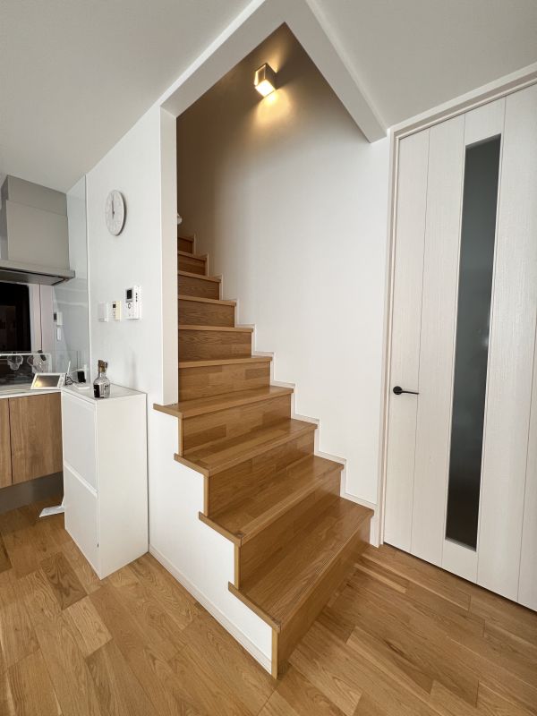 階段（2024年12月撮影）