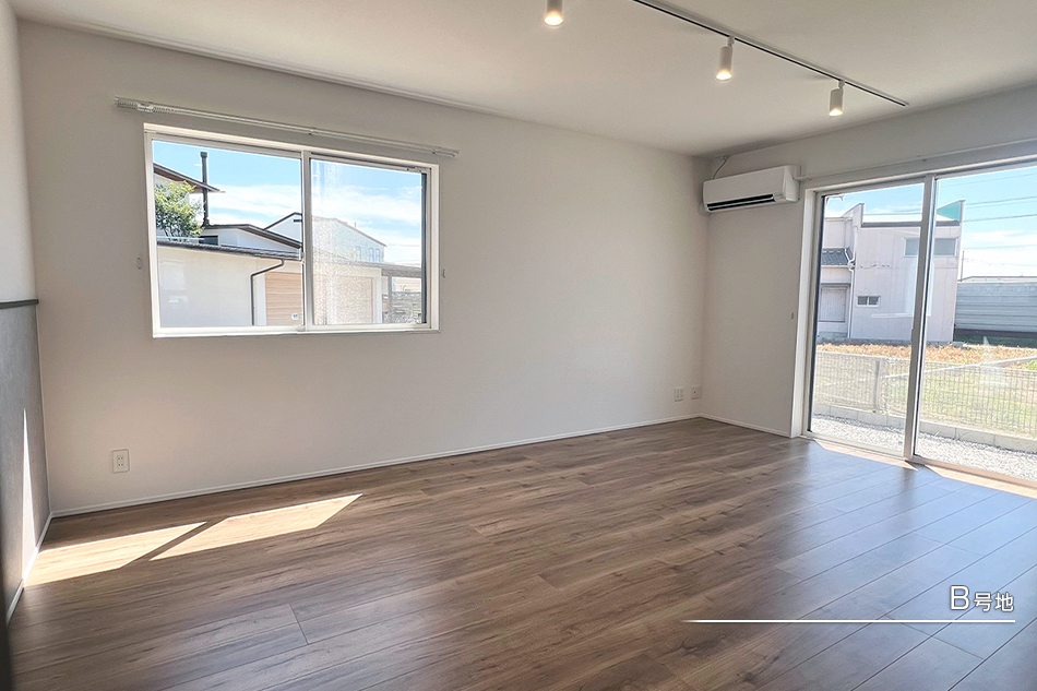 セキュレア初生町IV