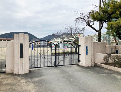 靜岡市立籠上中學校