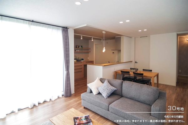 セキュレア西條御薗宇IV　(分譲住宅)