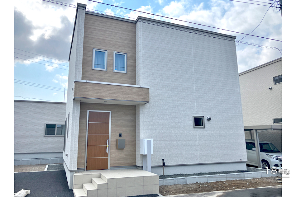 ルシアガーデン平岡　(分譲住宅)