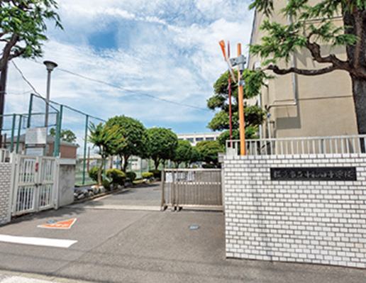 橫浜市立中和田中學(xué)校