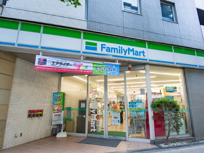 ファミリーマート三軒茶屋南口店
