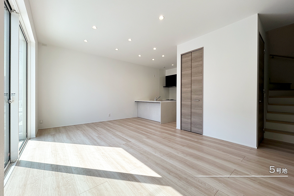 セキュレア高槻市桜ヶ丘南町III