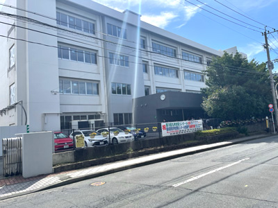 帯山中學(xué)校