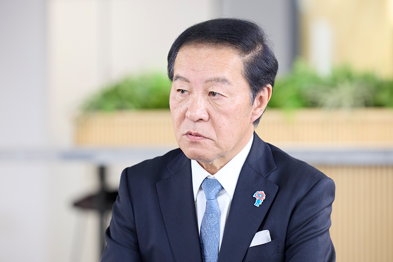 代表取締役社長／COO 大友　浩嗣