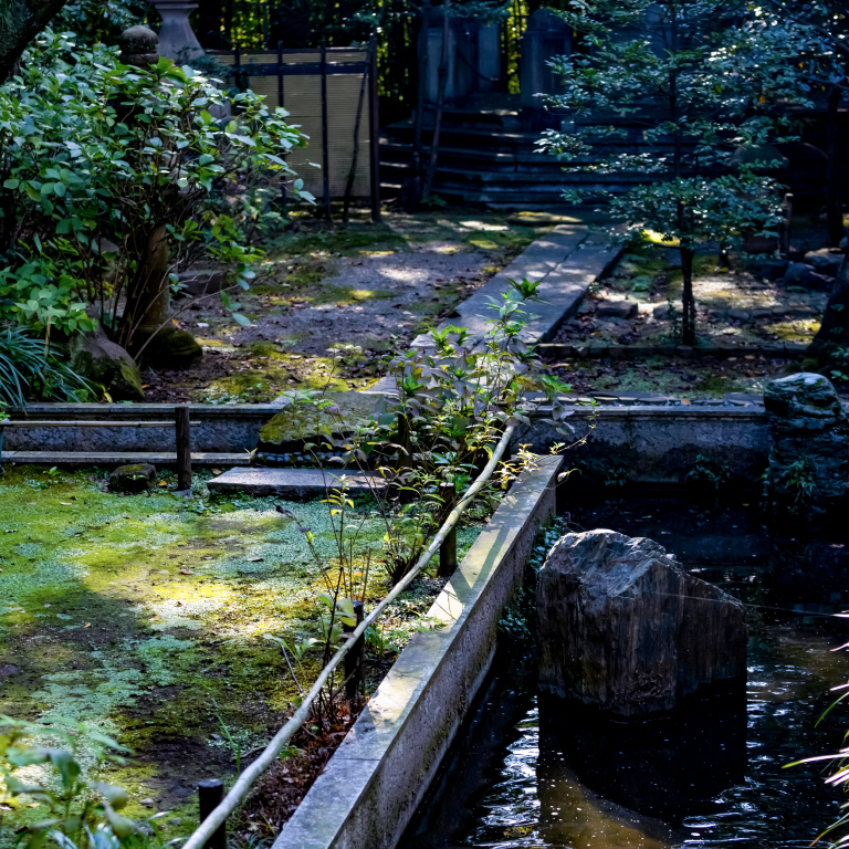 掃部山公園 徒歩5分(約330m)