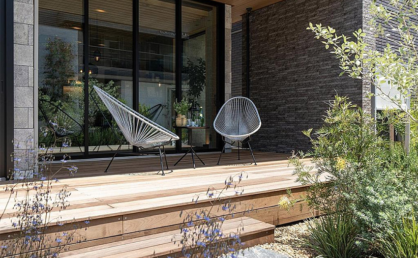 おしゃれなウッドデッキ