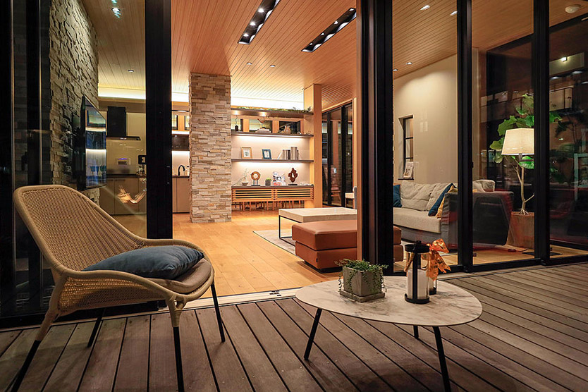 おしゃれなウッドデッキ