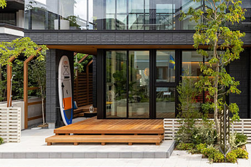 おしゃれなウッドデッキ