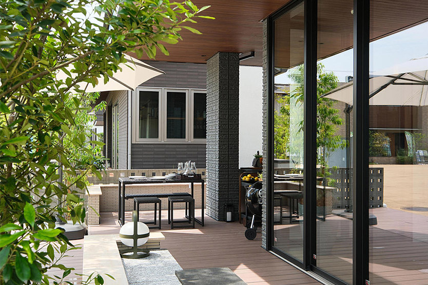 おしゃれなウッドデッキ