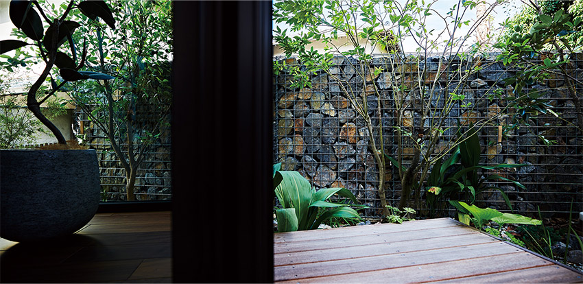 おしゃれなウッドデッキ